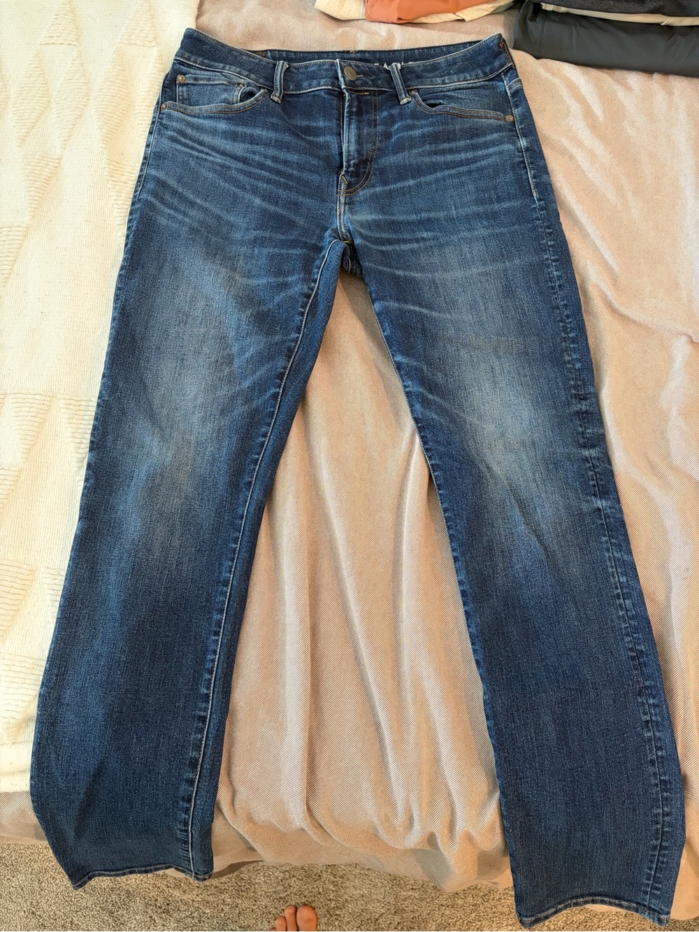 32x32 American Eagle Outfitters Men's Slim Straight Blue Jeans